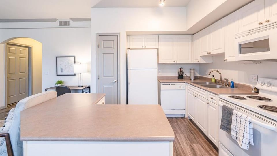 Landing - Modern Apartment with Amazing Amenities (ID8879) Apartment in Denver