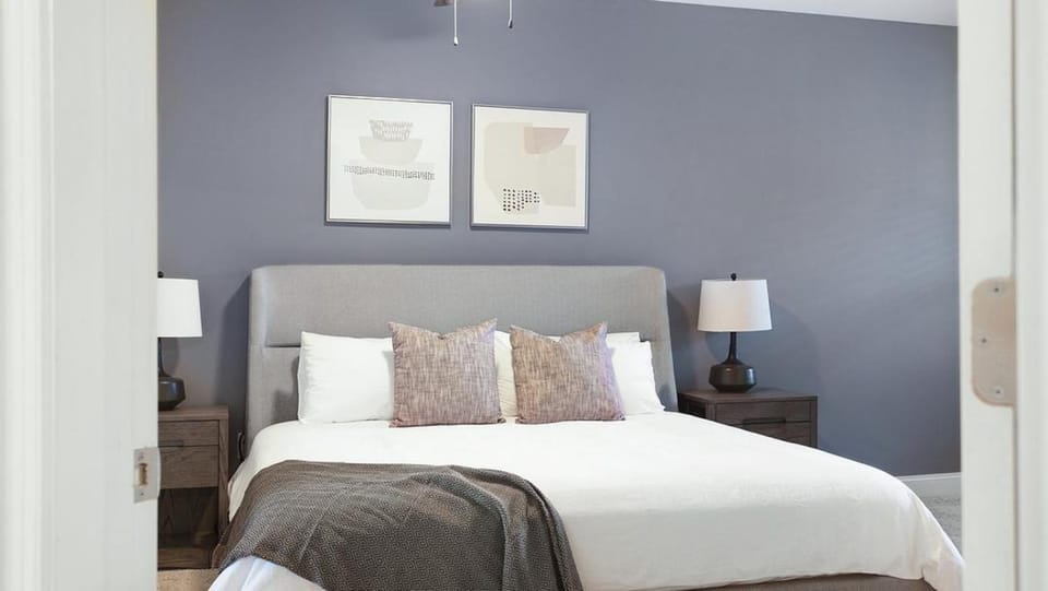 Landing - Modern Apartment with Amazing Amenities (ID8773X45) Apartment in Matthews