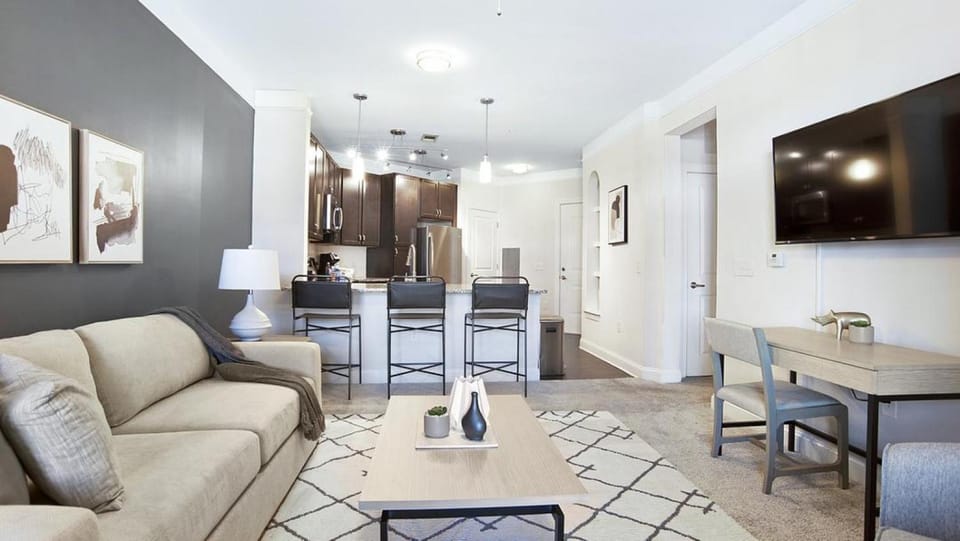 Landing - Modern Apartment with Amazing Amenities (ID8773X45) Apartment in Matthews