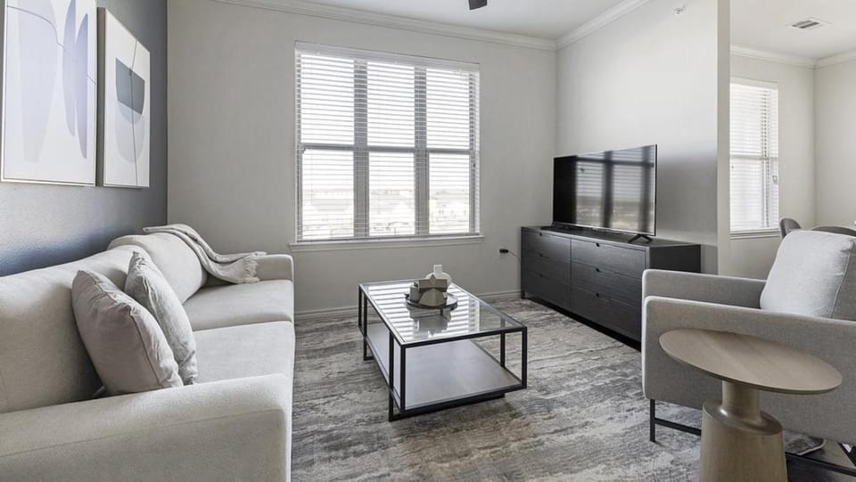 Landing - Modern Apartment with Amazing Amenities (ID1186X009) Apartment in Burleson