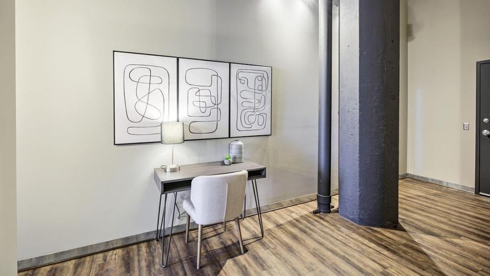 Landing - Modern Apartment with Amazing Amenities (ID8437X65) Apartment in Omaha