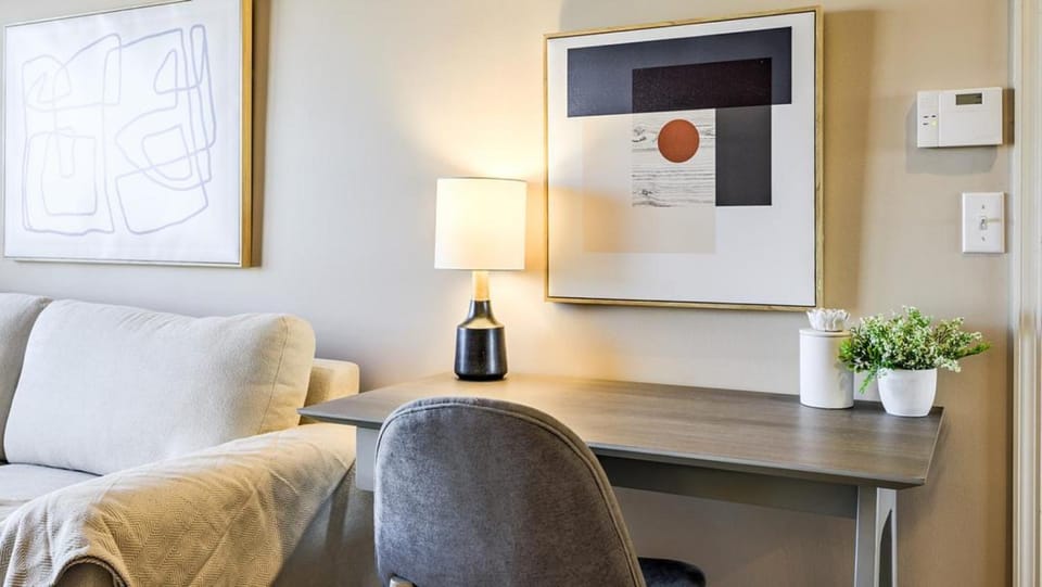 Landing - Modern Apartment with Amazing Amenities (ID8708X13) Apartment in Omaha