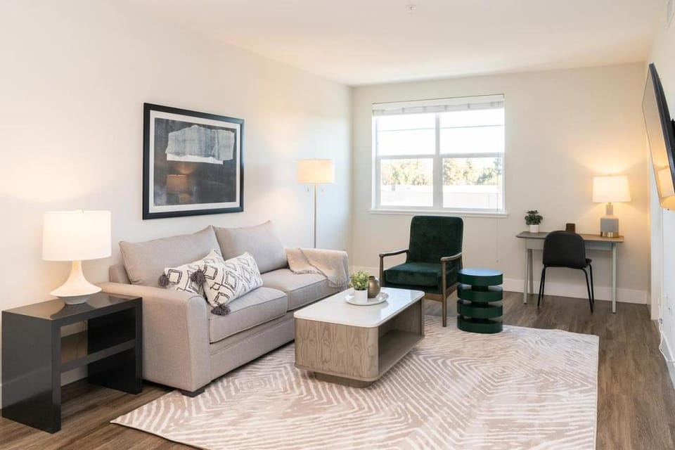 Landing - Modern Apartment with Amazing Amenities (ID9011X3) Apartment in Hayward