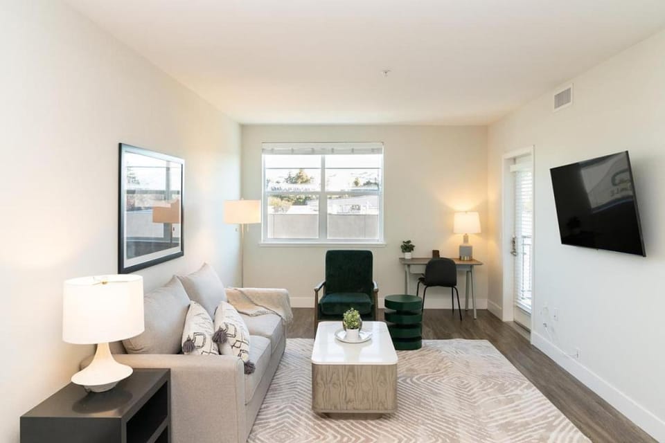 Landing - Modern Apartment with Amazing Amenities (ID9011X3) Apartment in Hayward