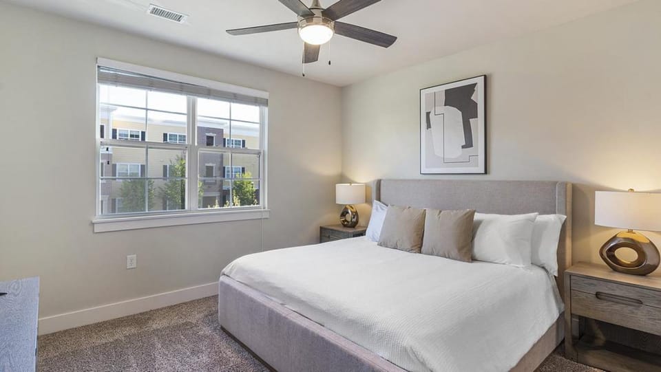 Landing - Modern Apartment with Amazing Amenities (ID9776X48) Apartment in Indianapolis