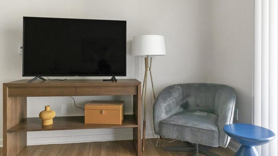 Landing - Modern Apartment with Amazing Amenities (ID1203X618) Apartment in Baton Rouge