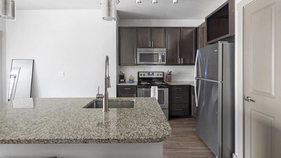 Landing - Modern Apartment with Amazing Amenities (ID1218X453) Apartment in Vestavia Hills
