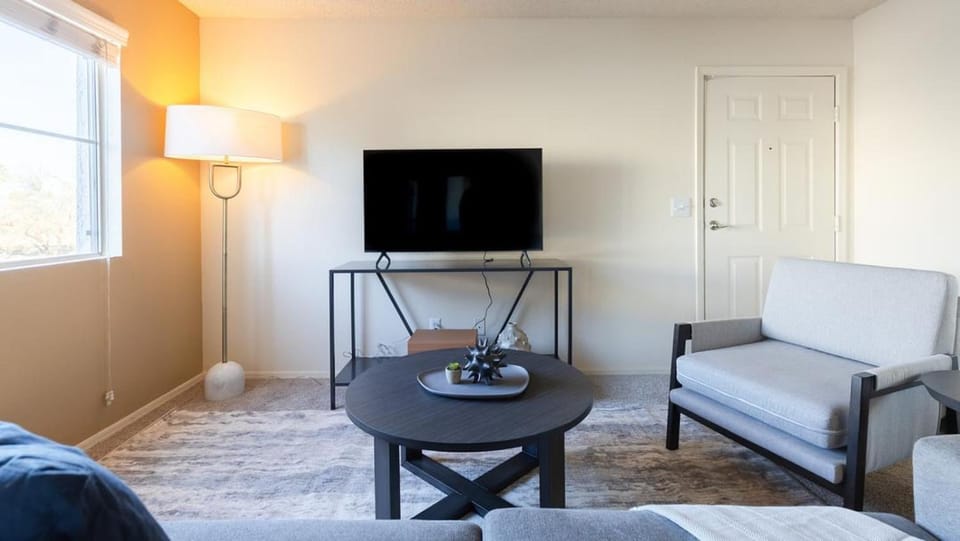 Landing - Modern Apartment with Amazing Amenities (ID8086X70) Apartment in Scottsdale