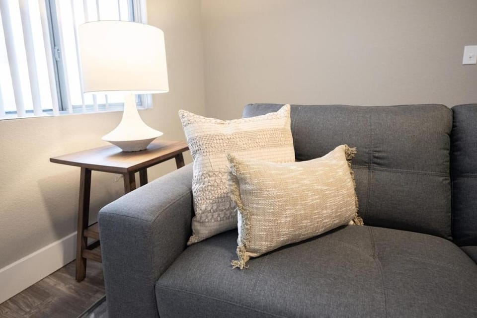 Landing - Modern Apartment with Amazing Amenities (ID2855X68) Apartment in Phoenix