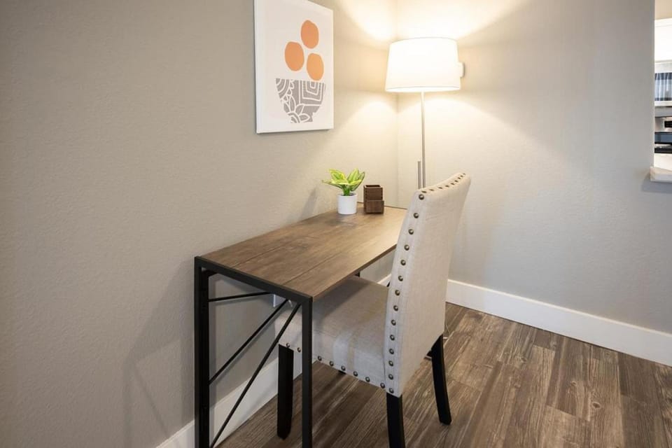 Landing - Modern Apartment with Amazing Amenities (ID2855X68) Apartment in Phoenix