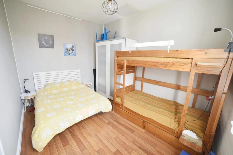 Bed, Photo of the whole room, Bedroom, bunk bed
