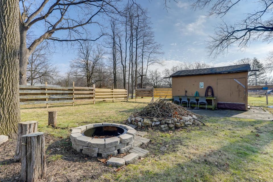 Explore WMU, Dtwn & Breweries! Couple’s Retreat Apartment in Kalamazoo