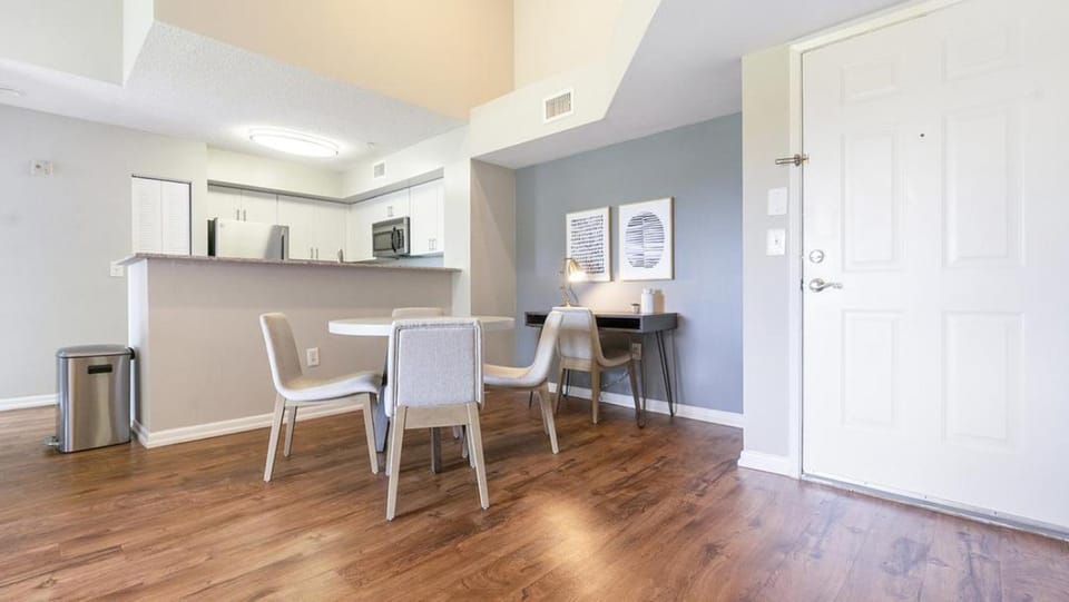 Landing - Modern Apartment with Amazing Amenities (ID9128X60) Apartment in Coconut Creek