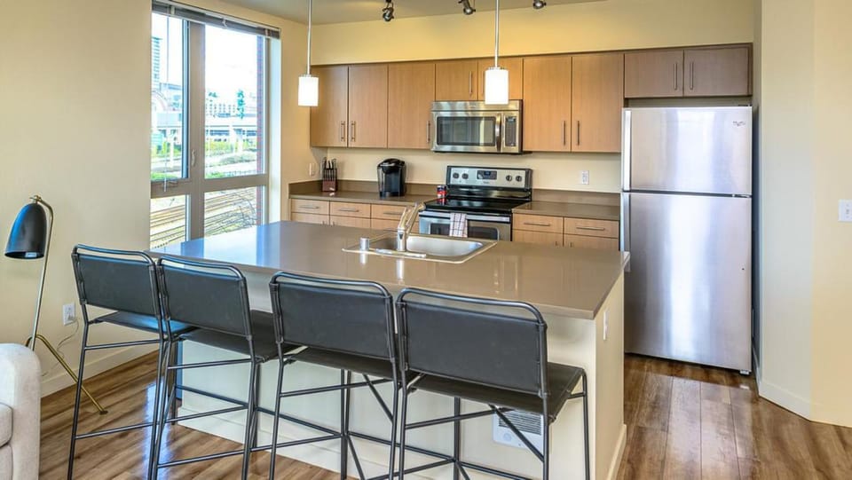 Landing - Modern Apartment with Amazing Amenities (ID8687X92) Apartment in Tacoma