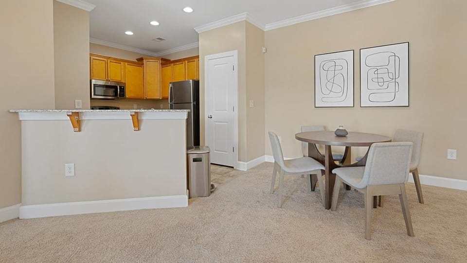 Landing - Modern Apartment with Amazing Amenities (ID8187X16) Apartment in Greensboro
