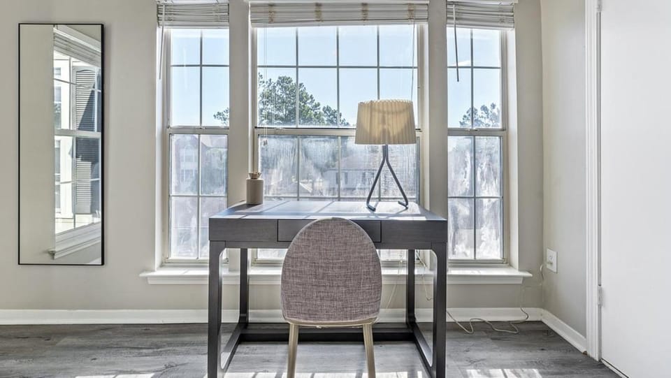 Landing - Modern Apartment with Amazing Amenities (ID8404X94) Apartment in Bartlett