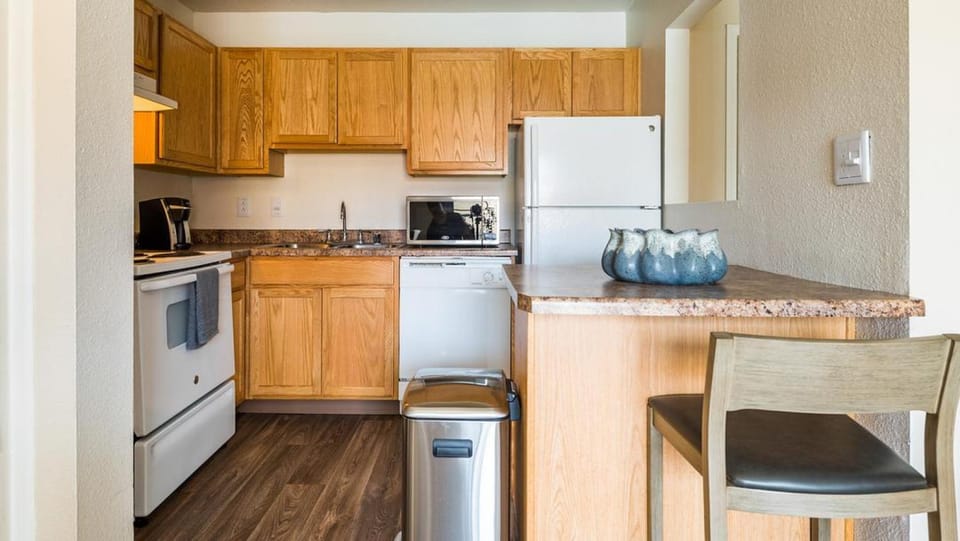 Landing - Modern Apartment with Amazing Amenities (ID7446X96) Apartment in Rio Rancho