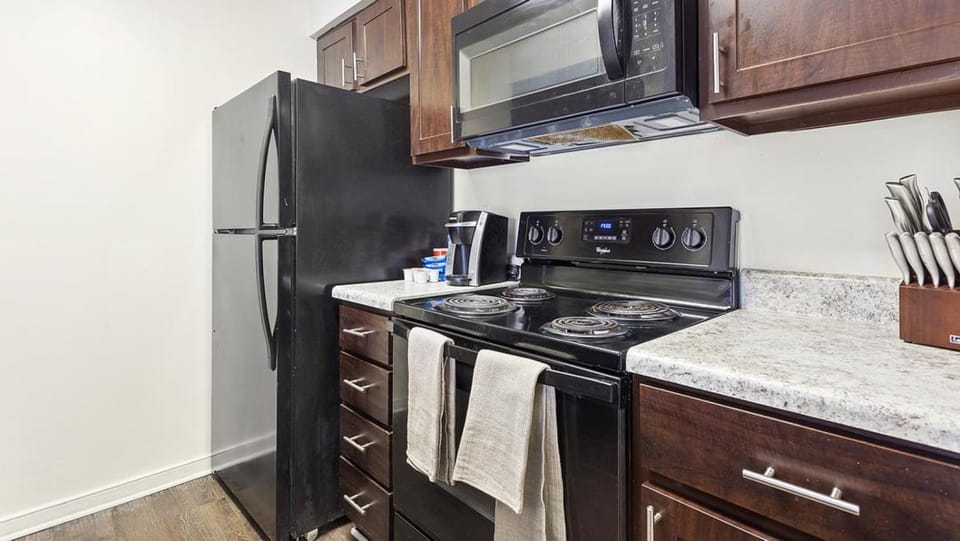 Landing - Modern Apartment with Amazing Amenities (ID3749X24) Apartment in Three Chopt