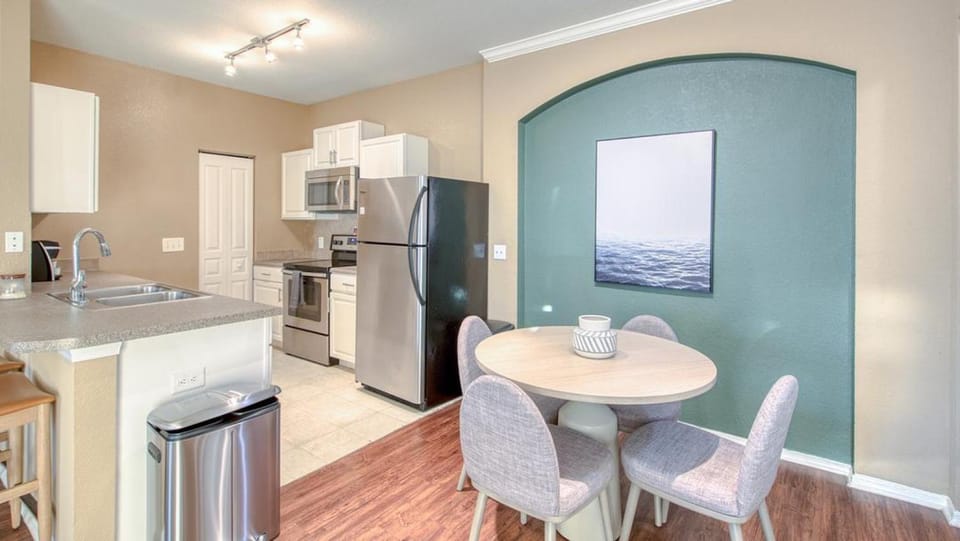 Landing - Modern Apartment with Amazing Amenities (ID1836X26) Apartment in Pinellas Park