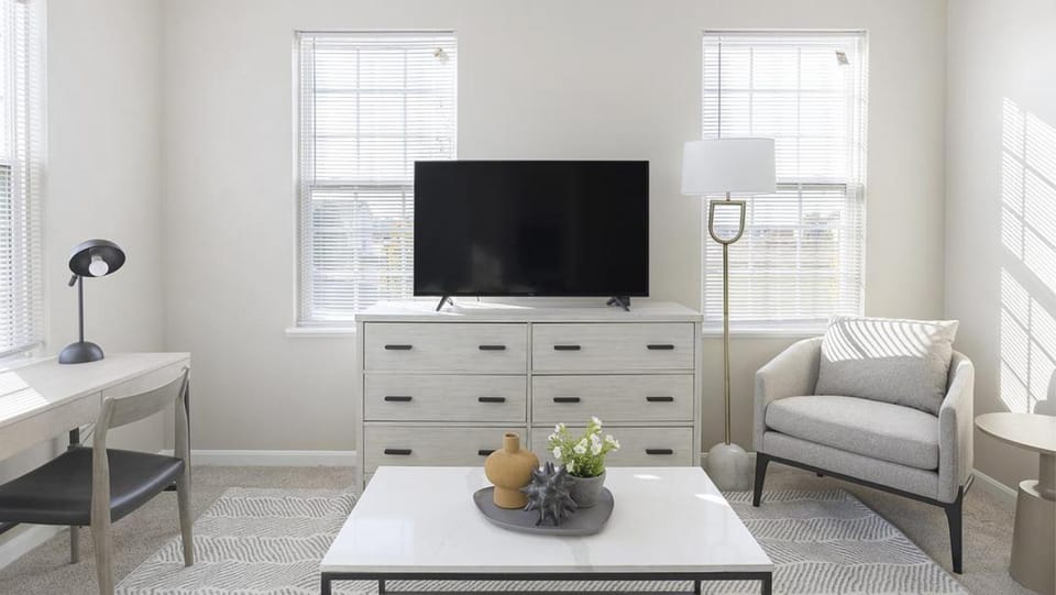 Landing - Modern Apartment with Amazing Amenities (ID1179X386) Apartment in Ohio