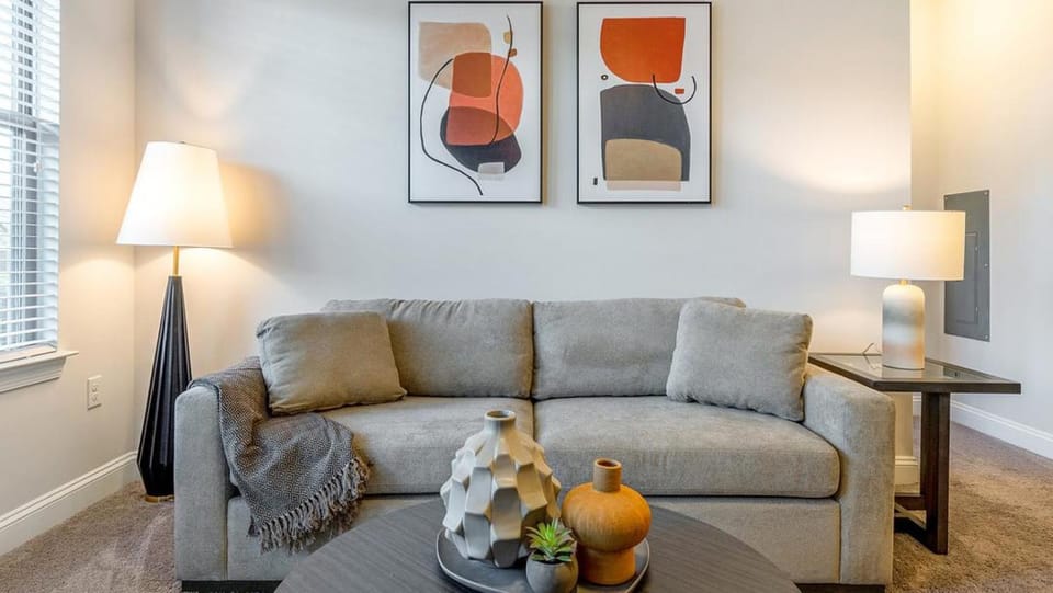 Landing - Modern Apartment with Amazing Amenities (ID8773X71) Apartment in Matthews