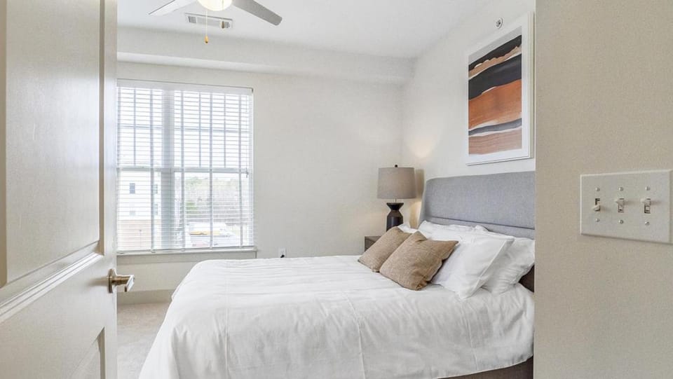 Landing - Modern Apartment with Amazing Amenities (ID2723X66) Apartment in Short Pump