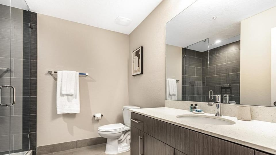 Landing - Modern Apartment with Amazing Amenities (ID6535X46) Apartment in Lee County