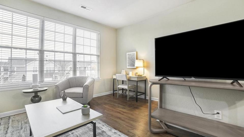 Landing - Modern Apartment with Amazing Amenities (ID9374X20) Apartment in Lexington