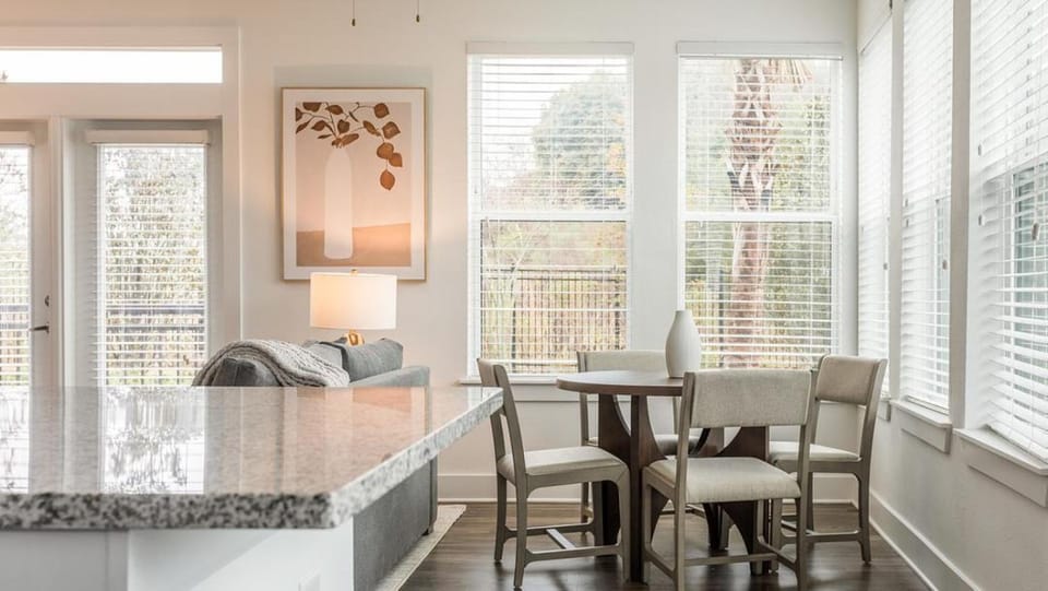 Landing - Modern Apartment with Amazing Amenities (ID1798X37) Apartment in Jacksonville