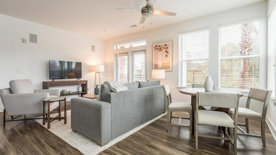 Landing - Modern Apartment with Amazing Amenities (ID1798X37) Apartment in Jacksonville