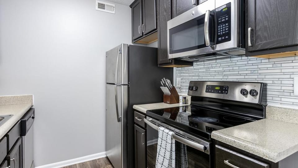 Landing - Modern Apartment with Amazing Amenities (ID9104X78) Apartment in Ohio