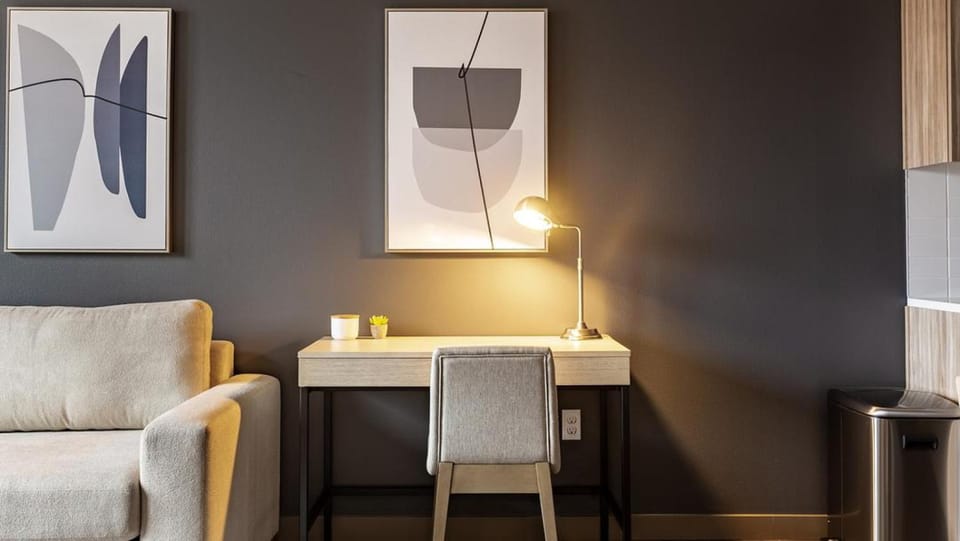 Landing - Modern Apartment with Amazing Amenities (ID7585X12) Apartment in Pearl District