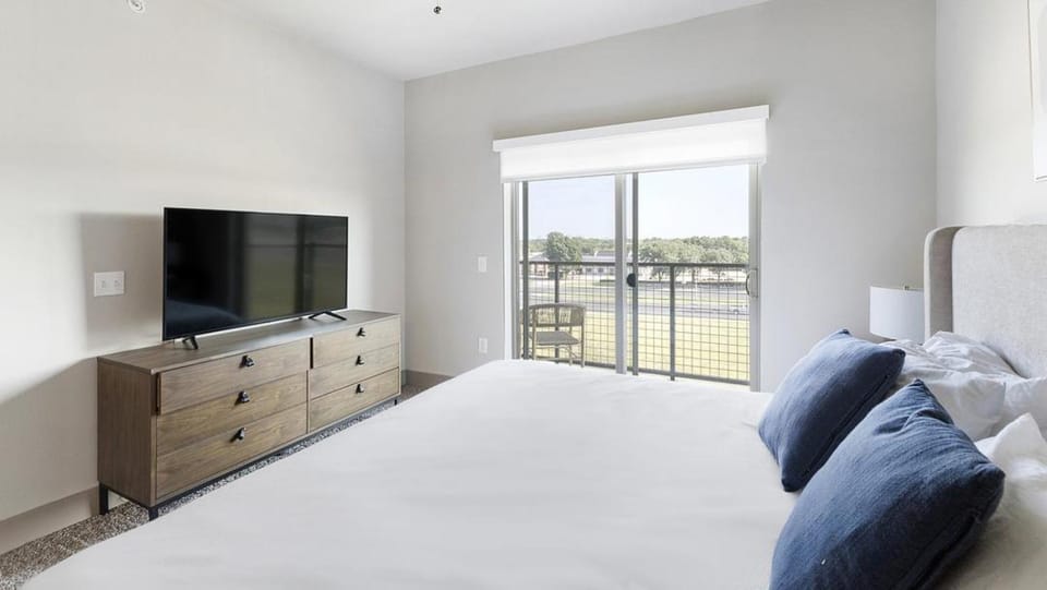 Landing - Modern Apartment with Amazing Amenities (ID9836X14) Apartment in Plano