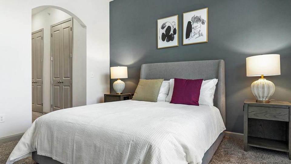Landing - Modern Apartment with Amazing Amenities (ID8307X00) Apartment in Richardson
