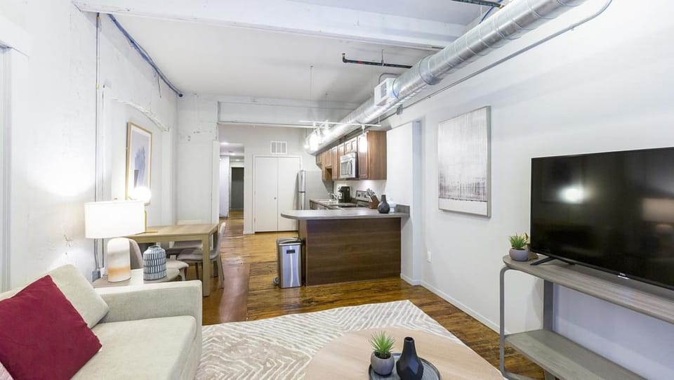 Landing - Modern Apartment with Amazing Amenities (ID9143X30) Apartment in Omaha