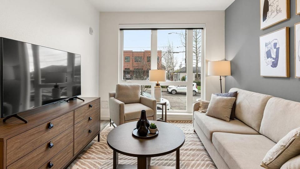 Landing - Modern Apartment with Amazing Amenities (ID8544X37) Apartment in Sellwood - Moreland