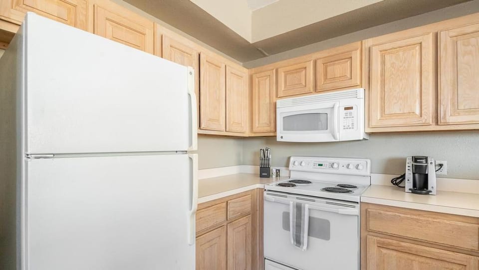 Landing - Modern Apartment with Amazing Amenities (ID8246X10) Apartment in Tulsa