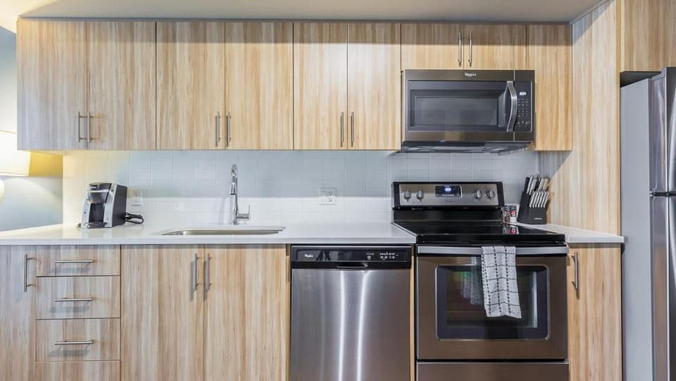 Landing - Modern Apartment with Amazing Amenities (ID7054X49) Apartment in Pearl District