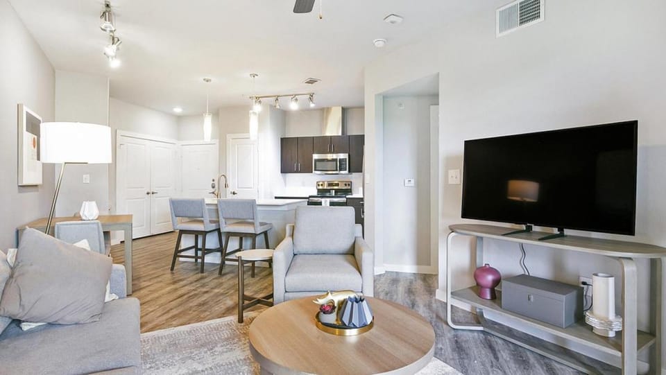 Landing - Modern Apartment with Amazing Amenities (ID3561X40) Apartment in Austin