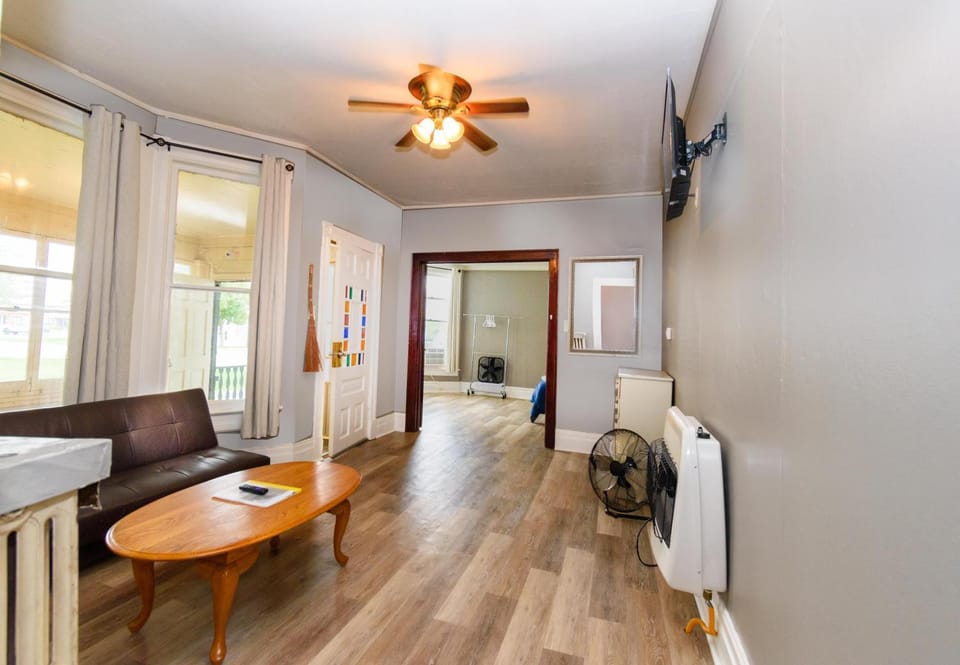 Port Huron Temp Stays - Apartment 1 Apartment in Port Huron