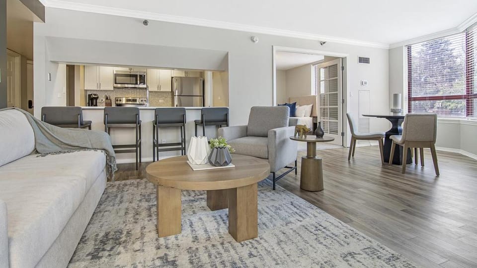 Landing Modern Apartment with Amazing Amenities (ID9265X68) Apartment in Cherry Creek