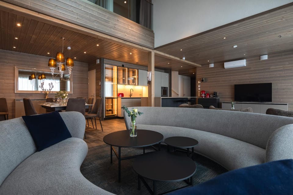 TV and multimedia, Kitchen or kitchenette, Living room, Seating area, Evening entertainment