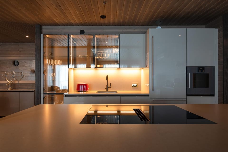 Kitchen or kitchenette, oven, stove