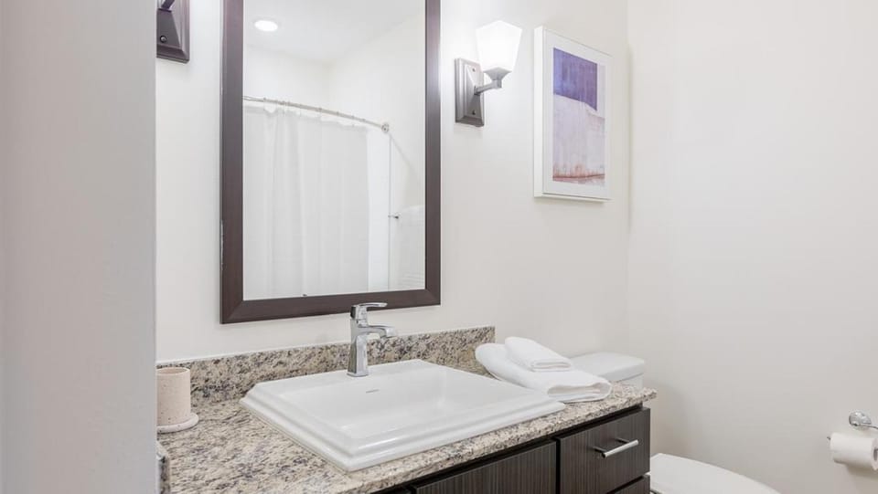 Landing - Modern Apartment with Amazing Amenities (ID6605X81) Apartment in Douglass Hills
