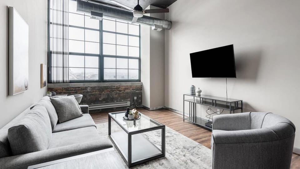 Landing - Modern Apartment with Amazing Amenities (ID8380X17) Apartment in Omaha