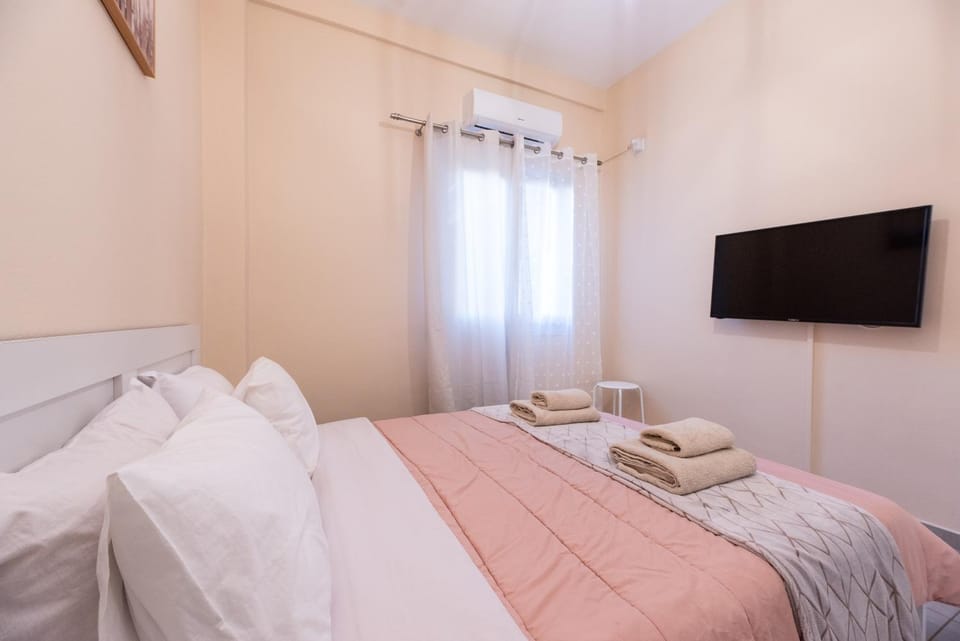 AKTIS apartment 3-10 min from airport Apartment in East Attica Regional Unit, Greece