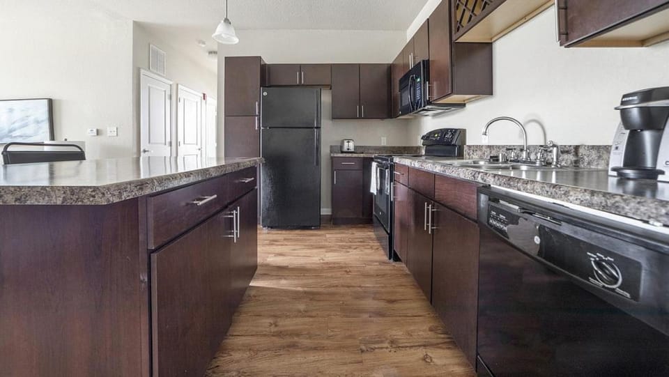 Landing - Modern Apartment with Amazing Amenities (ID4205X88) Apartment in Lexington