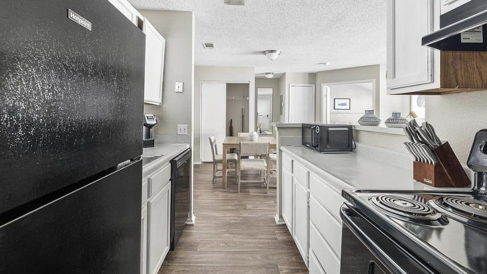 Landing - Modern Apartment with Amazing Amenities (ID1182X728) Apartment in Georgia