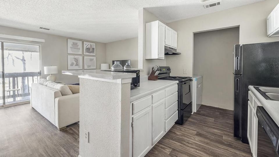 Landing - Modern Apartment with Amazing Amenities (ID1182X728) Apartment in Georgia