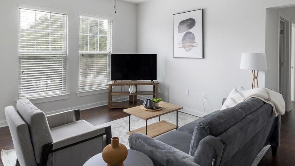 Landing - Modern Apartment with Amazing Amenities (ID1393X588) Apartment in North Charleston
